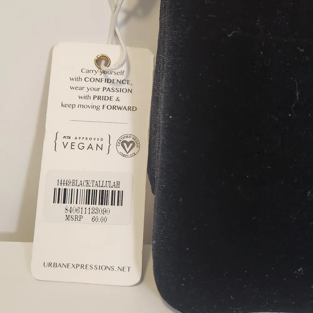 NWT Urban Expressions Tallulah Clutch Floral‎ Black Velvet Boho Cottage Core
